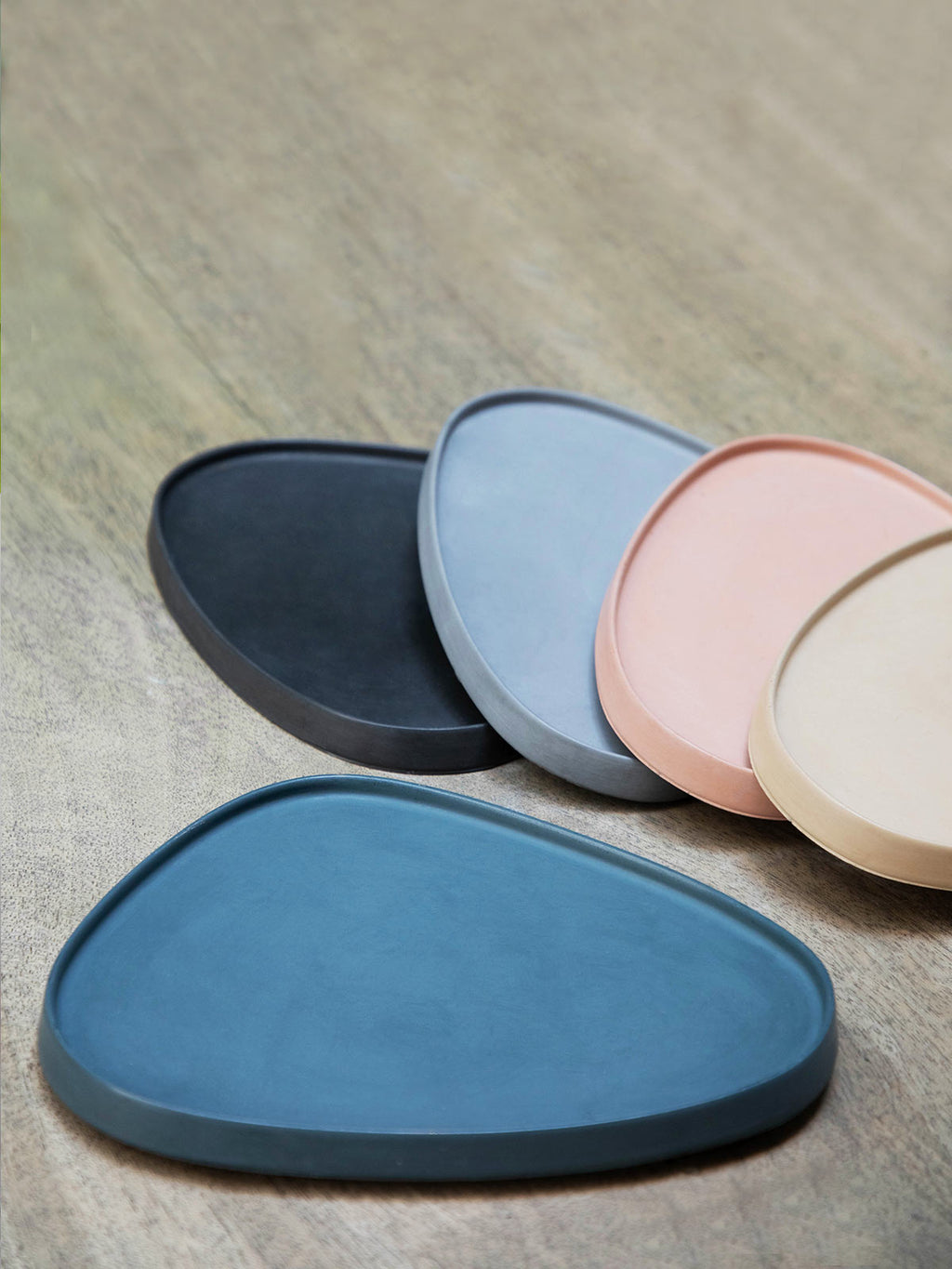 Charola Irregular Cemento