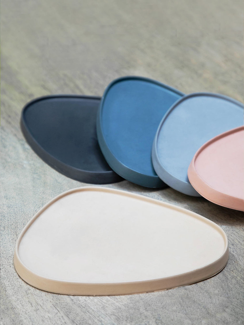 Charola Irregular Cemento