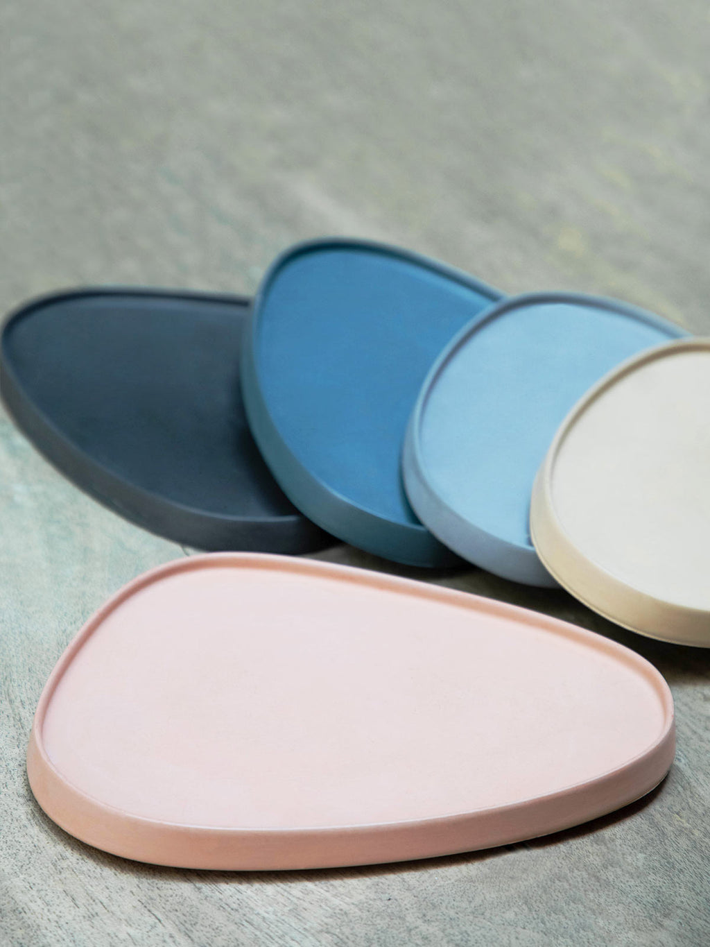 Charola Irregular Cemento