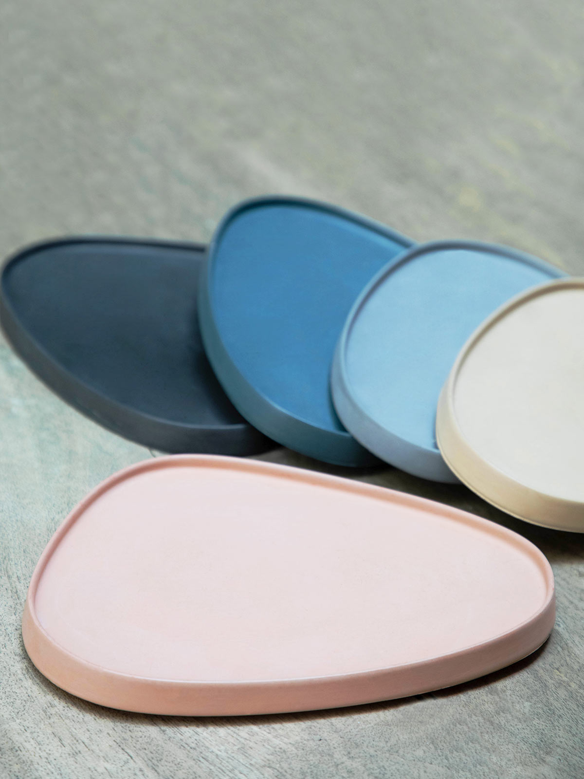 Charola Irregular Cemento